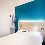 Hotel Hotelf1 Lyon Sud Renove