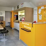 Hotel Hotelf1 Lyon Sud Renove *