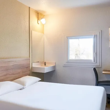 Hotel Hotelf1 Lyon Sud Rénové Oullins