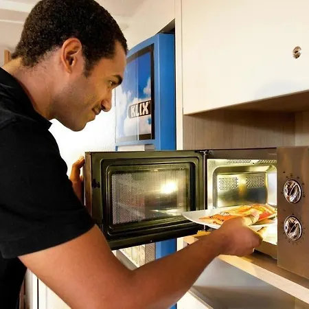 Hotelf1 Lyon Sud Renove *