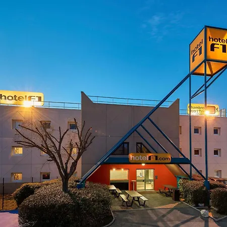 Hotel Hotelf1 Lyon Sud Renove *