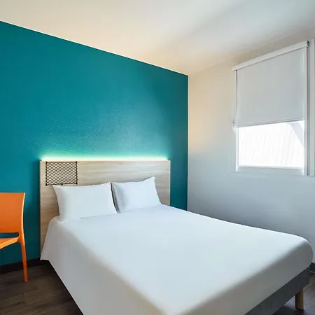 Hotelf1 Lyon Sud Renove * Oullins