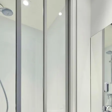 Hotel Hotelf1 Lyon Sud Renove